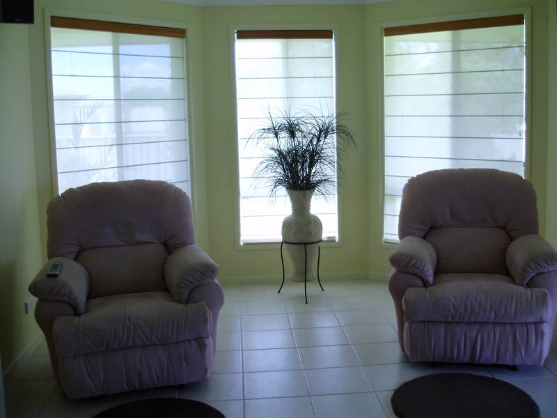 STYLISH FAMILY HOME IN TOP LOCATION! Picture 3