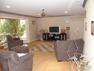 Family Home with Pool!! Picture Family Home with Pool!! Picture