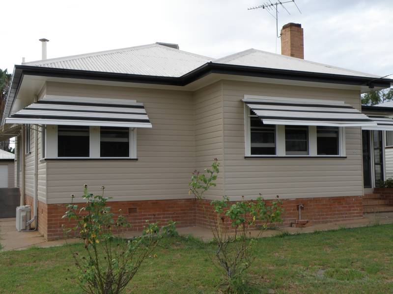 SOLID RENOVATED FIRST HOME IN GEORGE STREET Picture 1