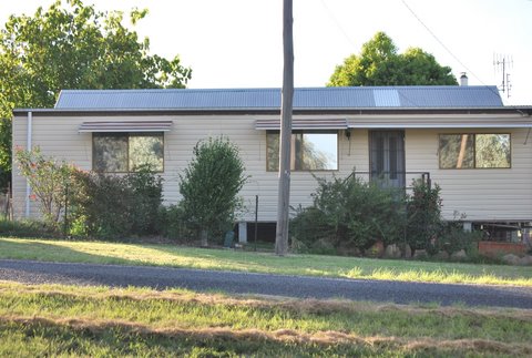 Large Family Home Picture 1