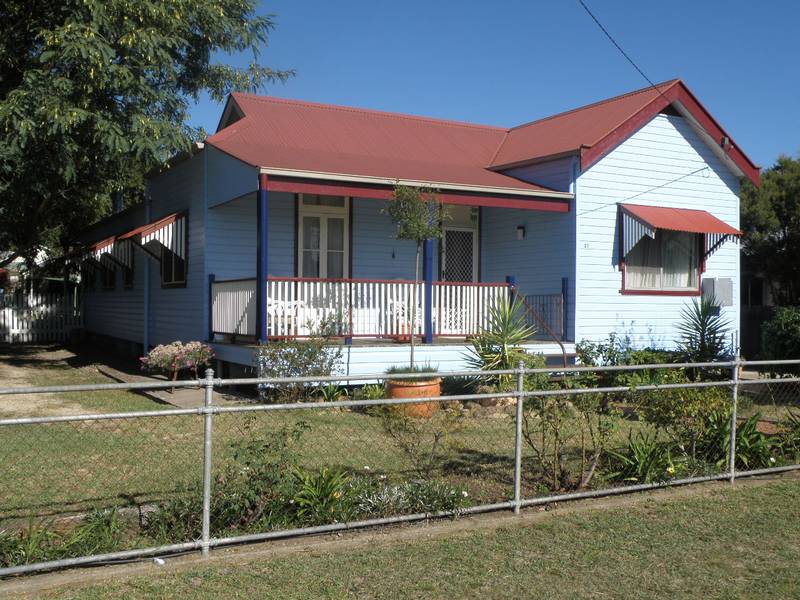 IMMACULATE AND PRIVATE Picture 1