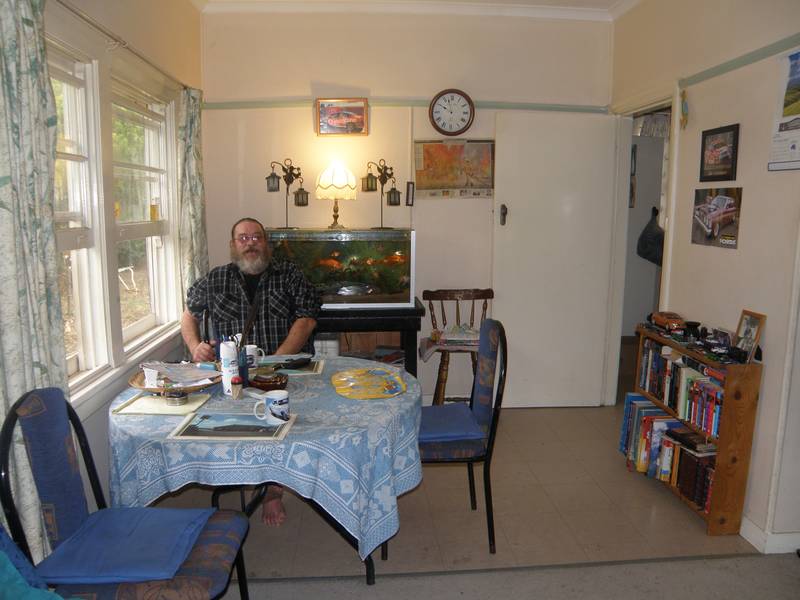 AFFORDABLE FAMILY HOME!! Picture 3