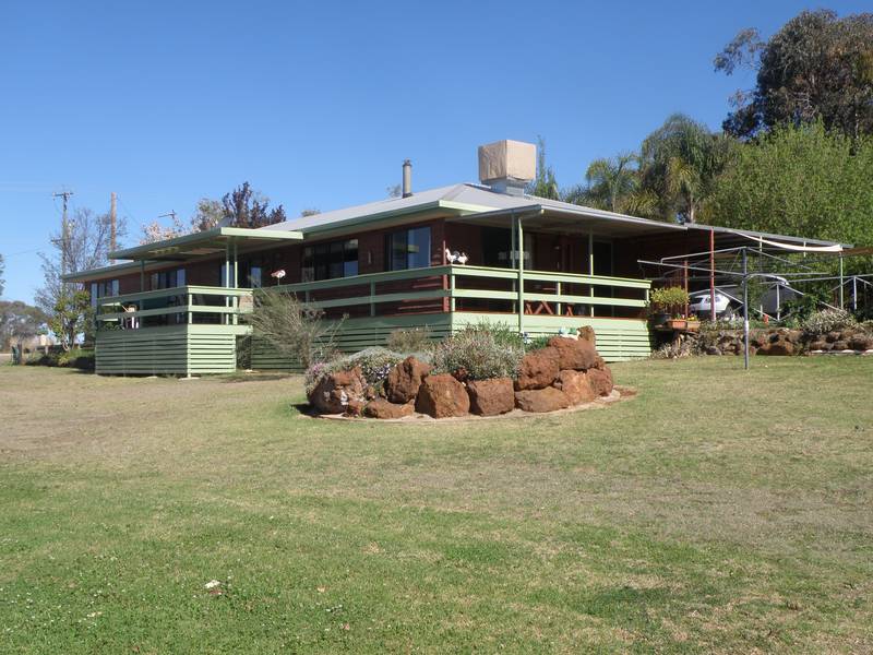 SIZE AND SPACE Picture 1