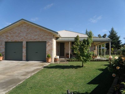 BEAUTIFUL FAMILY HOME!! Picture BEAUTIFUL FAMILY HOME!! Picture