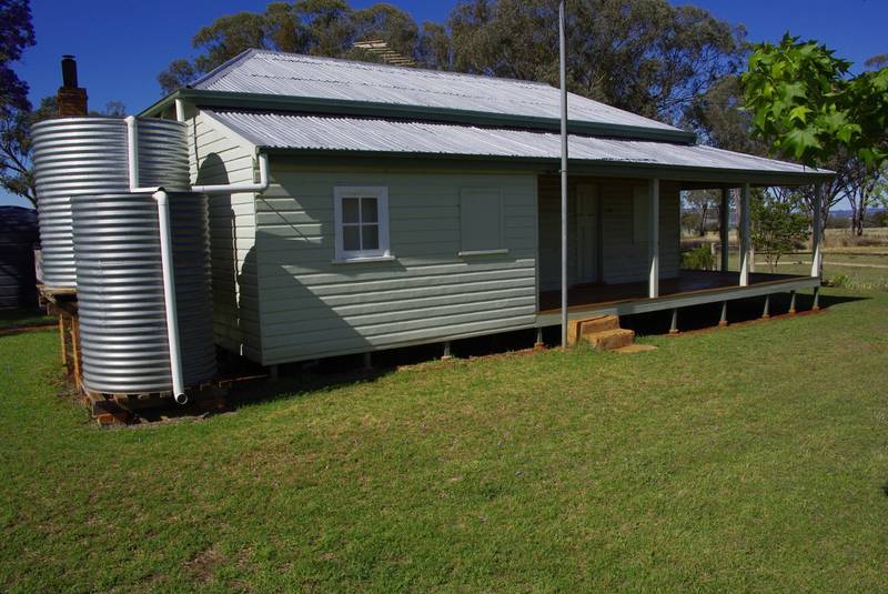 CUTE COTTAGE AND GREAT ASPECT Picture 3