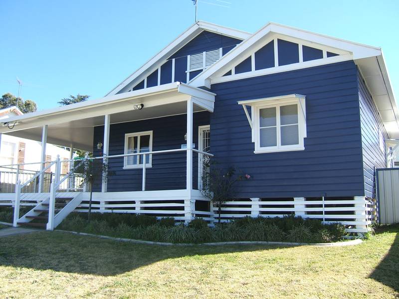 Summer evenings on the Verandah Picture 1