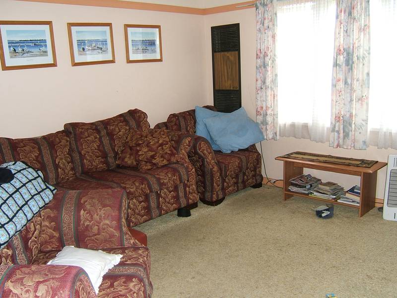 MOTIVATED VENDOR Picture