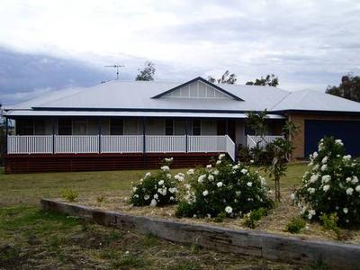 BEAUTIFUL RURAL OUTLOOK! Picture