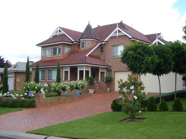 STYLE AND ELEGANCE Picture 1