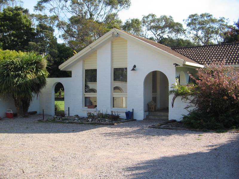 Country Position in Town Picture 1