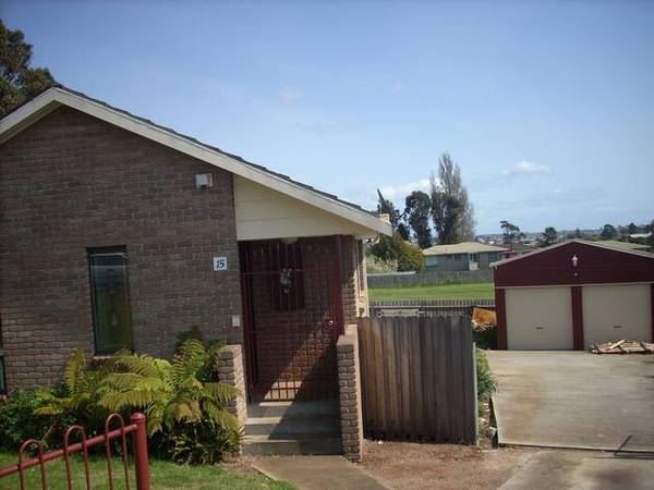 Parkland over Back Fence Picture 1