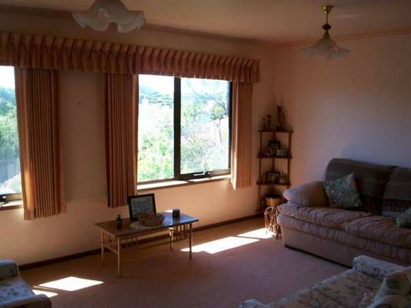 Unit Off Victoria Parade Picture