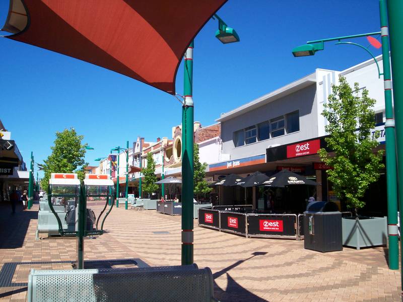 Right in the Centre of Town Picture