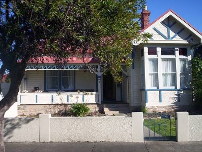 Perfect Location! Picture Perfect Location! Picture