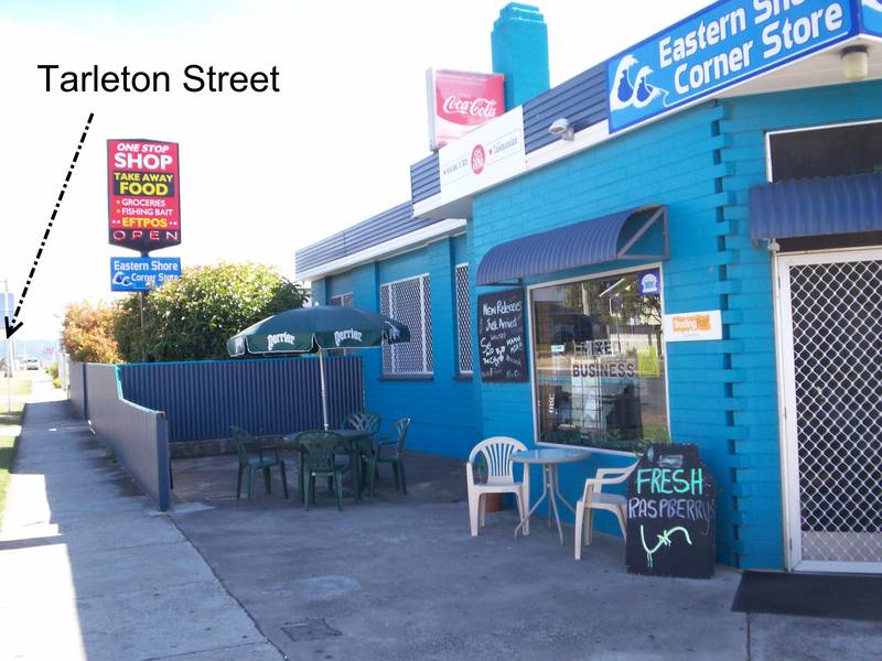 LEASEHOLD - Corner Store with 3 Bedroom Residence Picture 2