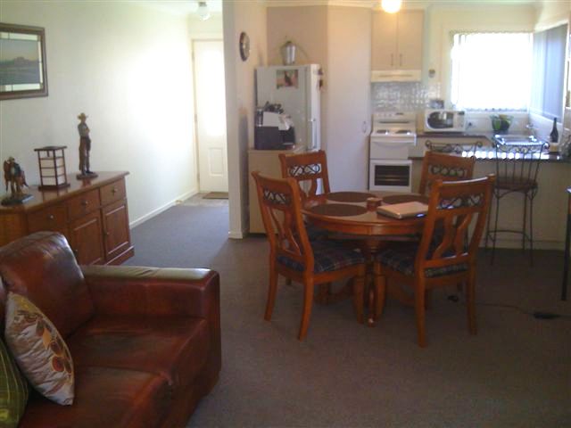 Neat & Complete Picture 3