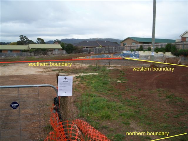 Large Block in central Location - 1727m2 Picture 3