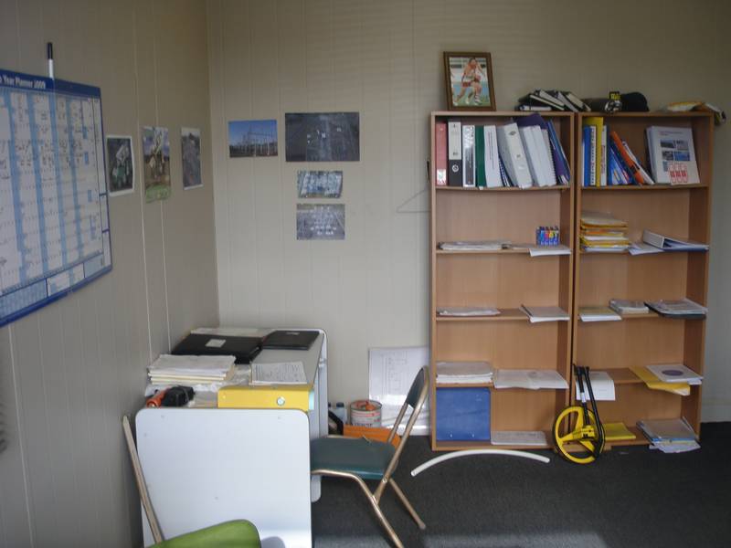 Office, Warehouse, Coolrooms & Block Picture 2