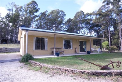 The Peace & Quiet of Your Own Natural Bushland Picture
