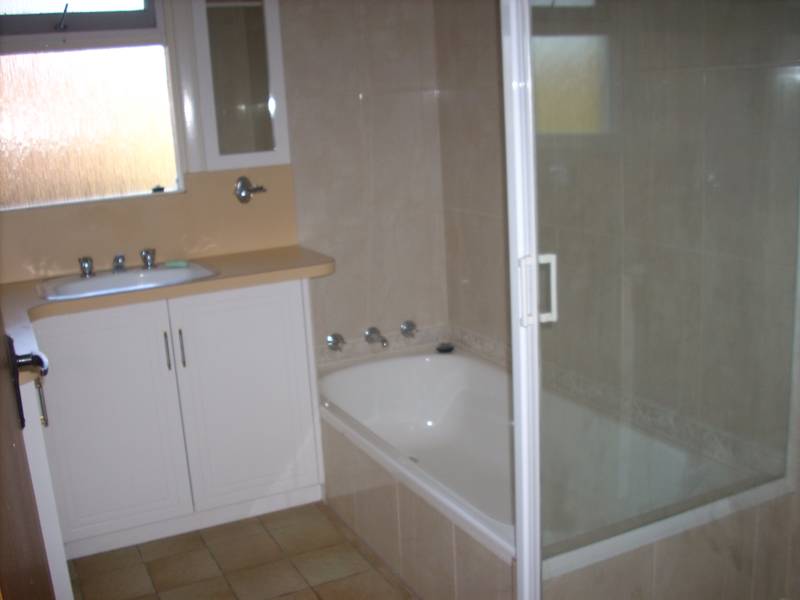 Beach Living Picture 3