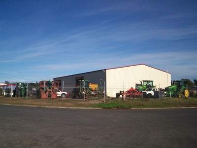 450m2 Workshops on 1336m2 block - Speedway Drive, Latrobe Picture
