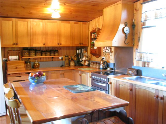 Tucked Away!! Picture 3