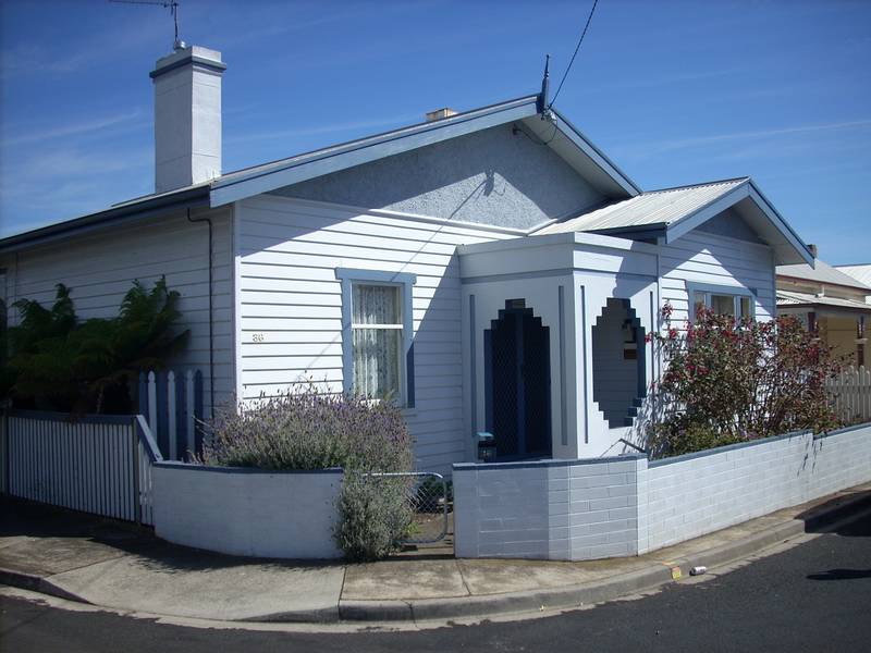 Warm & Cosy Picture 1