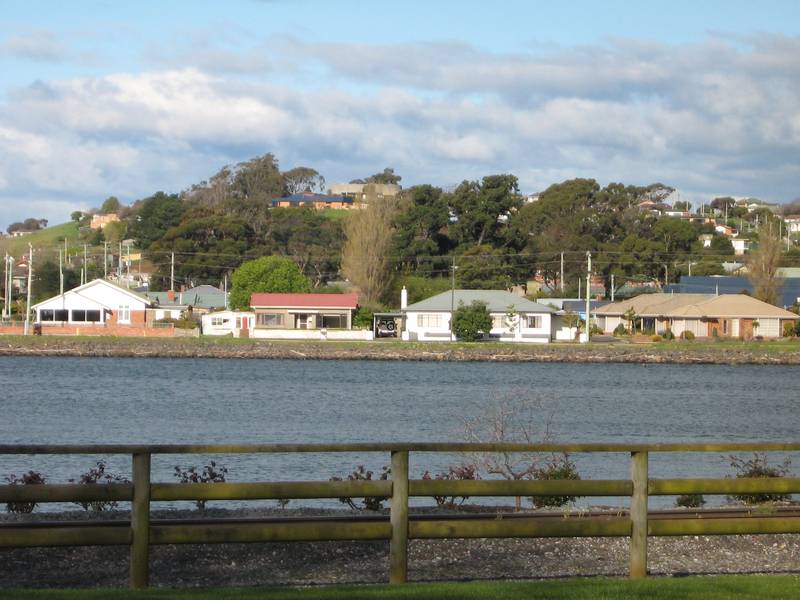 DON'T LET THIS ONE SAIL BY ....... WATERFRONT PROPERTY EAST DEVONPORT Picture 1