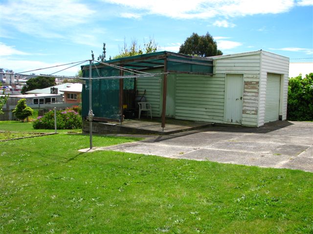 Attention First Home Buyer or Investor Picture 3