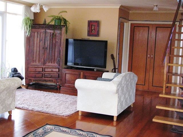 Dressed to Impress and Priced to Sell Picture 3