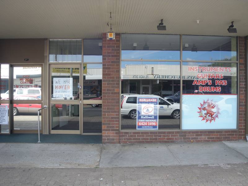 Large Retail Space Picture 2