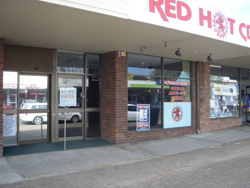 Large Retail Space Picture 1