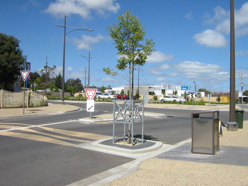 2 x 1 Bedroom Units On One Title Picture 3