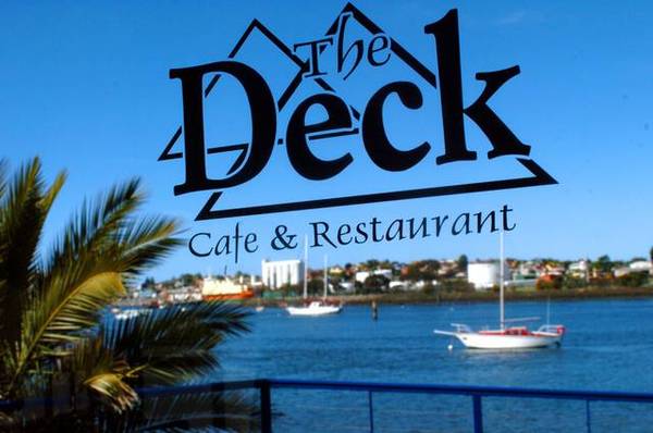 Absolute Water Frontage Picture 3