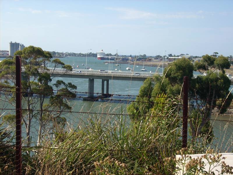 Executive Home Picture 2