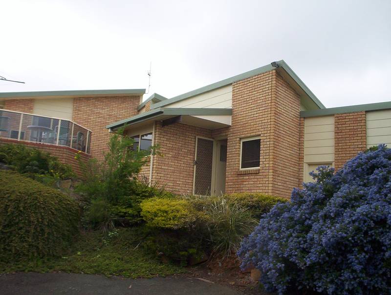 Executive Home Picture 1