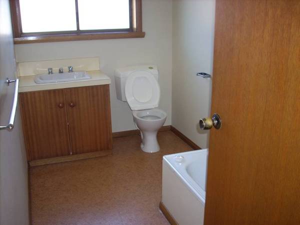 Unit - East Devonport Picture 3