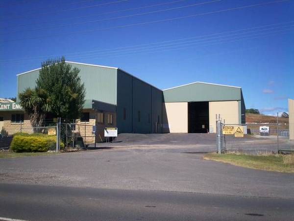 Large Light Industrial Site Picture 1