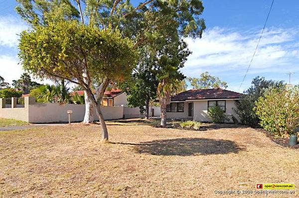 GREAT LOCATION!! Picture 1