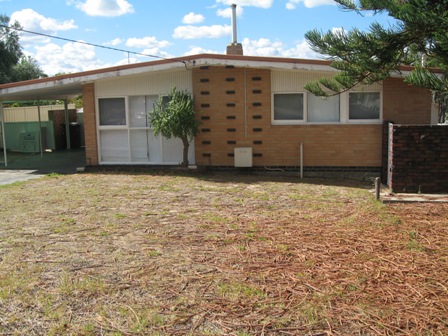 OPEN FOR VIEWING MON 2ND NOV 4.30PM - 4.45PM Picture 1