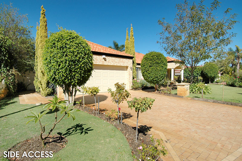 WAKE UP AND ENJOY THE FRESH AIR IN REGENT WATERS ESTATE! Picture 2