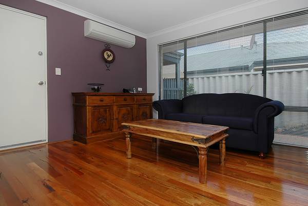 Cottage Comforts - Parkside Retreat! Picture 3