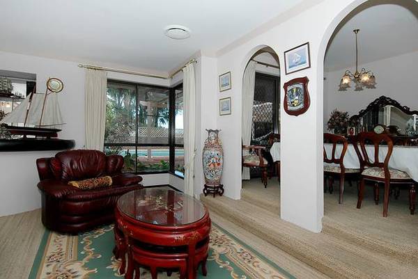 PRIME LOCATION Picture 2