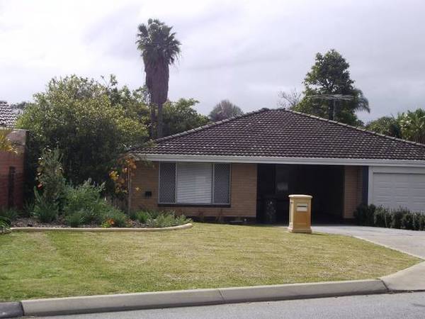 SIMPLY PERFECT INSIDE & OUT!! Picture 1