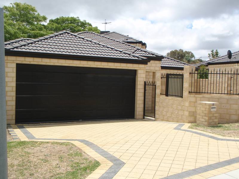 Easy Care, Easy Living!! Picture 1