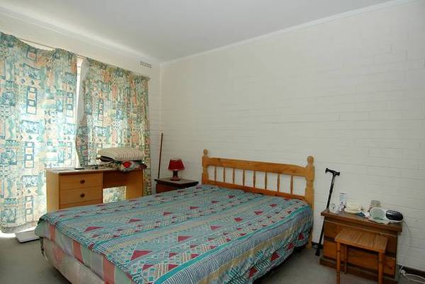 GREAT INVESTMENT!! Picture 3