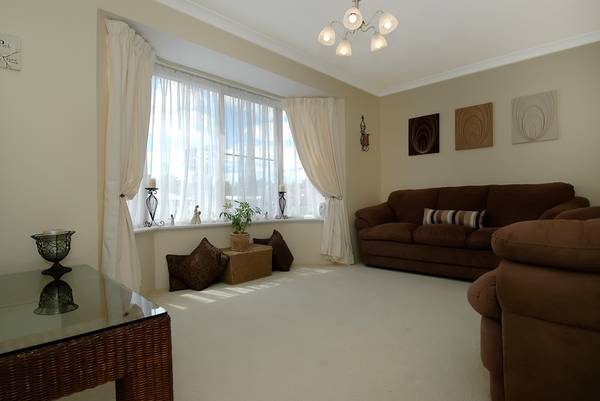 Light and Luscious! Picture 3