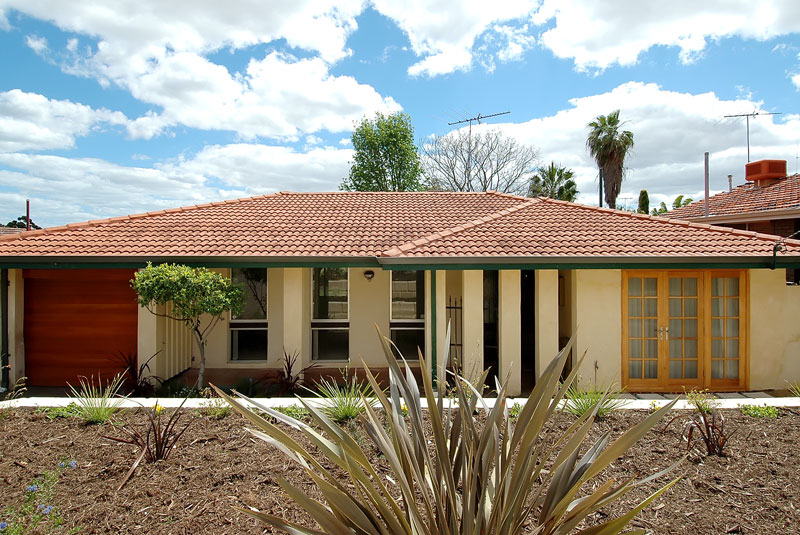 PRICED TO PLEASE!! Picture 1