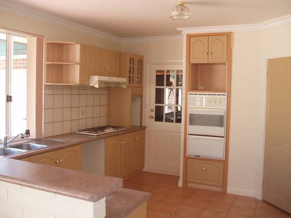 THE ULTIMATE FAMILY PACKAGE!! OPEN FOR VIEWING TUESDAY 11TH NOVEMBER 4:30 TO 4:45PM Picture 3