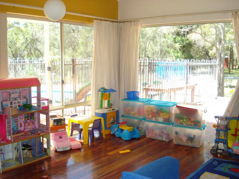 ABSOLUTE CLASS AND QUALITY Picture